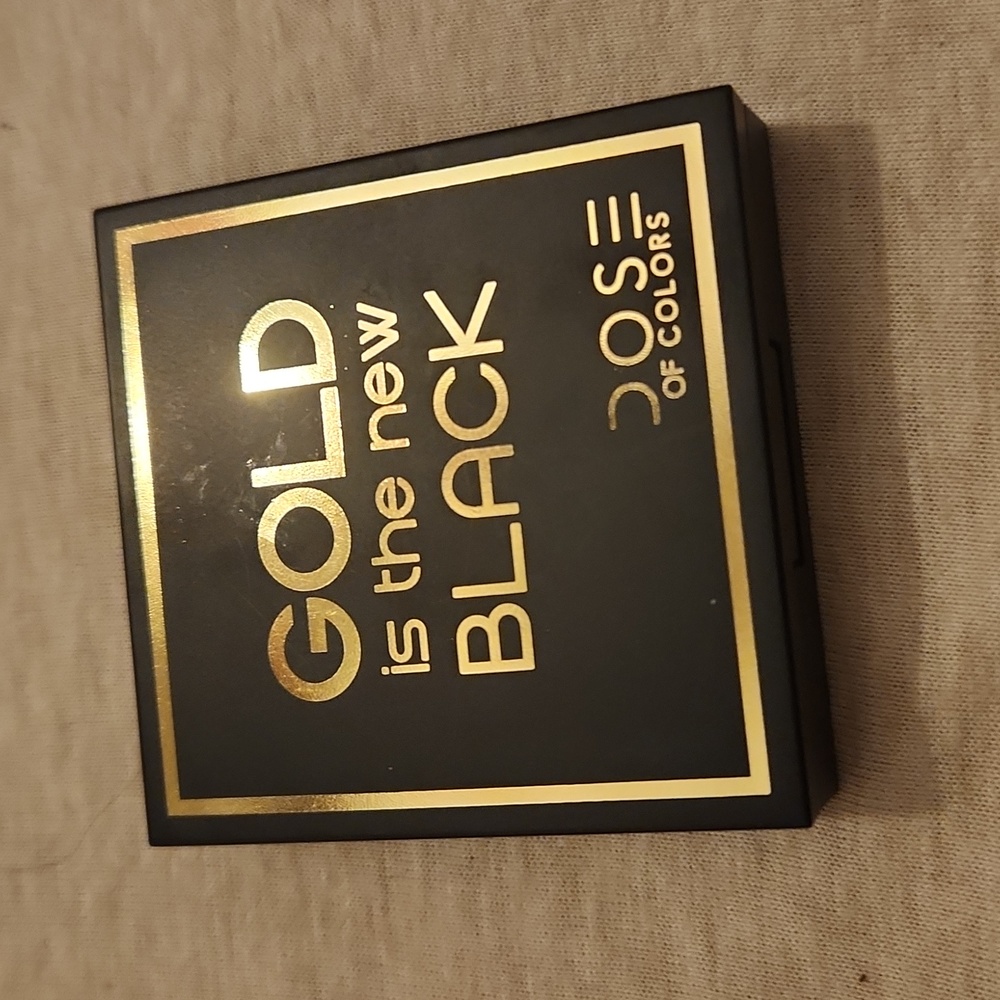 Gold is the new black Supreme highlighter